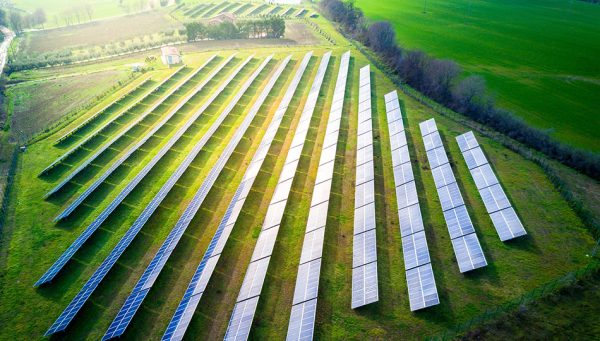 Panneaux solaires triphasés